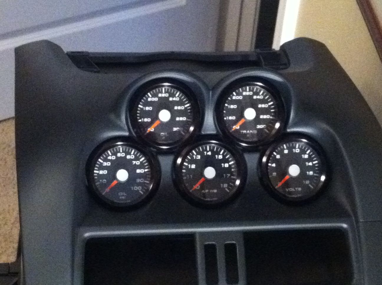 Holden ve commodore 5 gauge dash pod